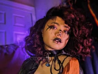 WebCAM of DemonessAzazel