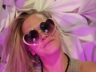 HoneyWolfxoxo WebCAM 
