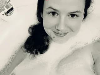 WebCAM of JustJen4Now