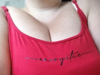 WebCAM of UKRubyPlaysxo