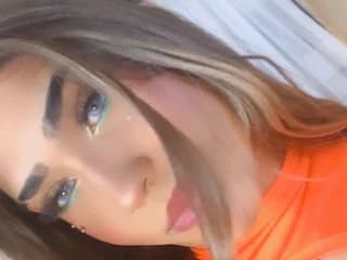 WebCAM of im_mishellbigass