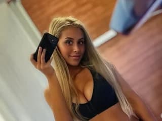 WebCAM of yummycandi21